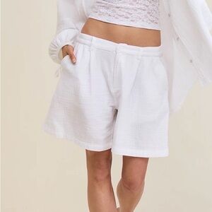 Aerie Women’s Size XL Solid White Daybreak Trouser Short